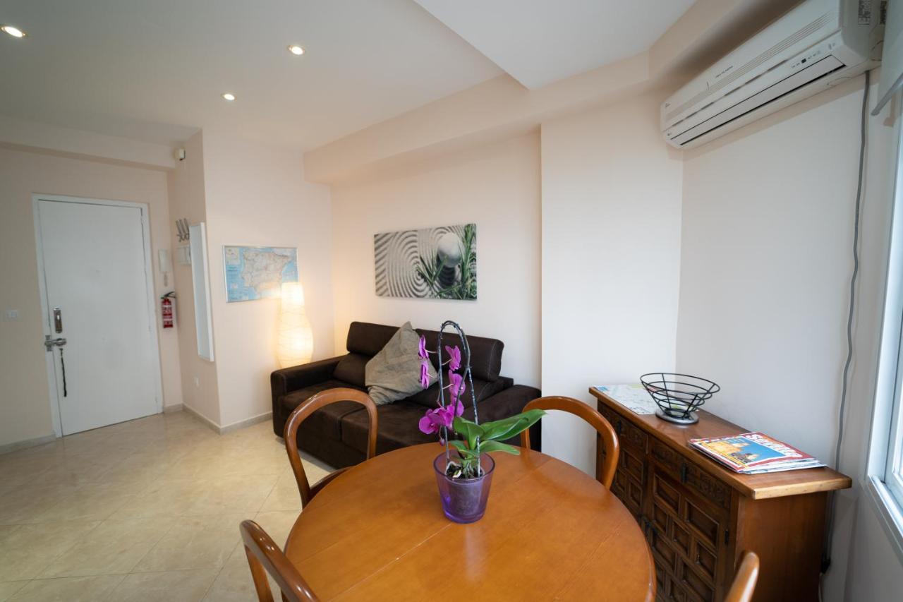 Larra Nervion Subway Tranvia Apartment Seville Ngoại thất bức ảnh