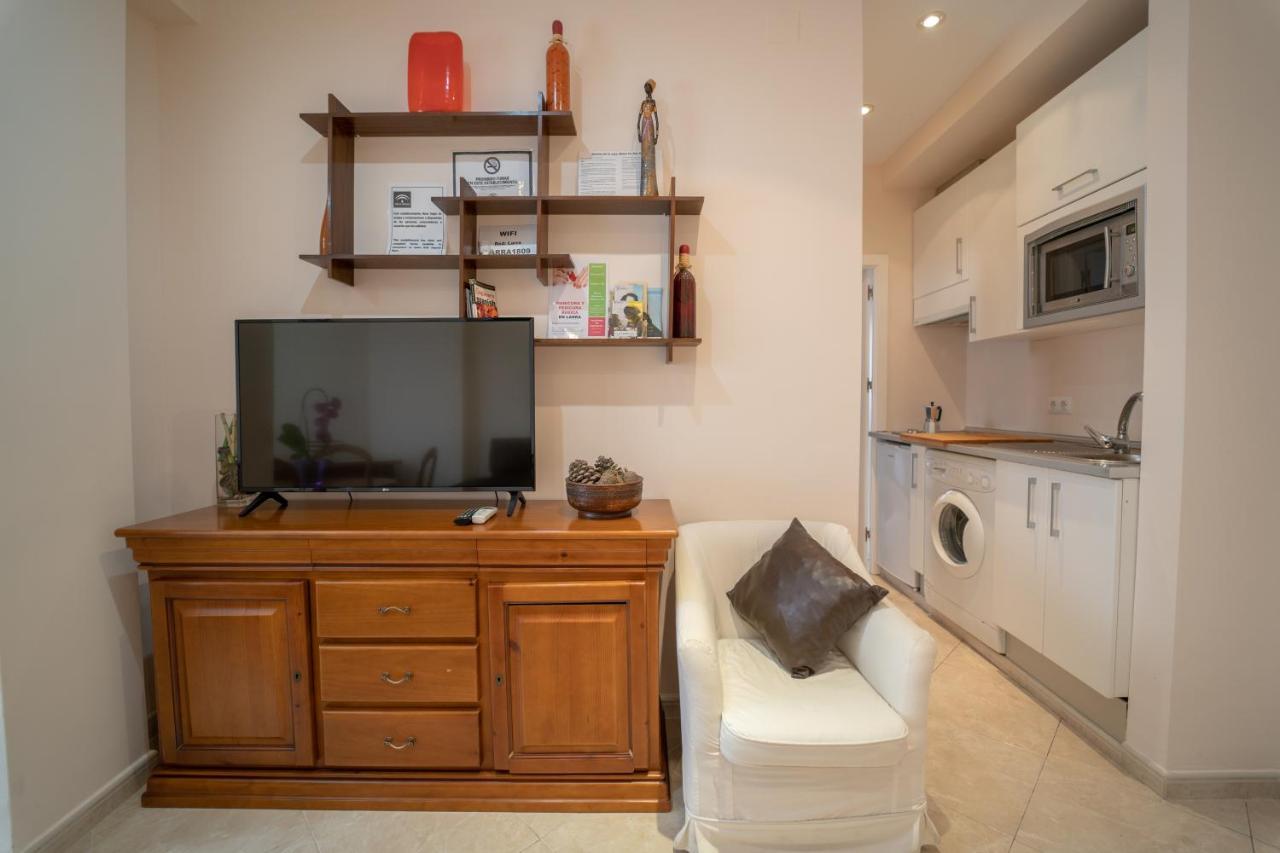 Larra Nervion Subway Tranvia Apartment Seville Ngoại thất bức ảnh