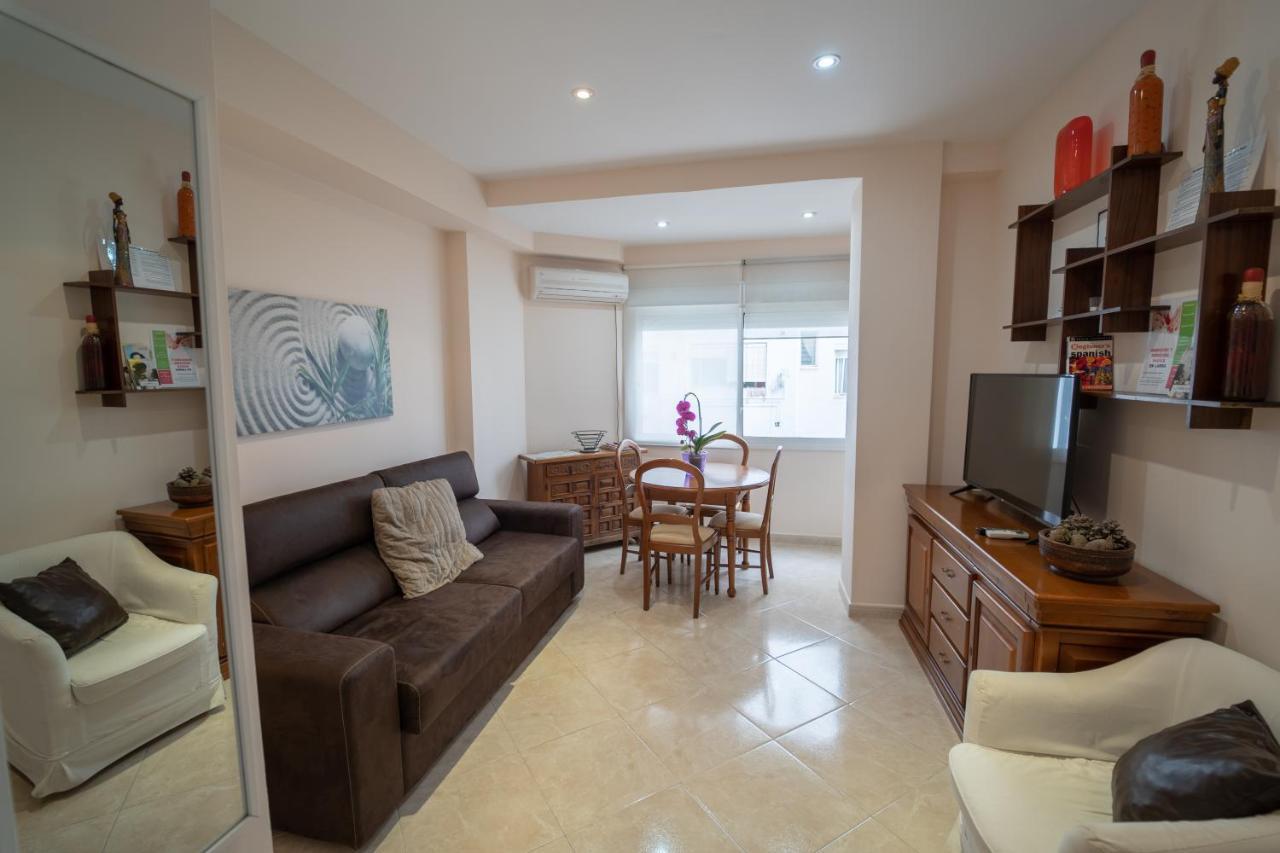 Larra Nervion Subway Tranvia Apartment Seville Ngoại thất bức ảnh