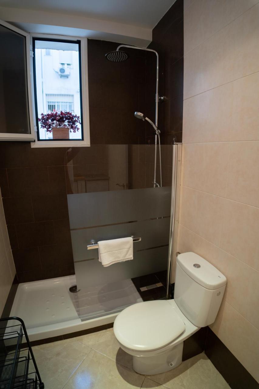 Larra Nervion Subway Tranvia Apartment Seville Ngoại thất bức ảnh