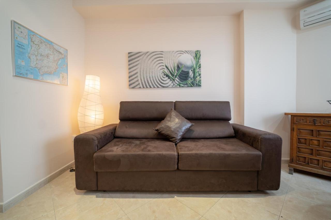 Larra Nervion Subway Tranvia Apartment Seville Ngoại thất bức ảnh